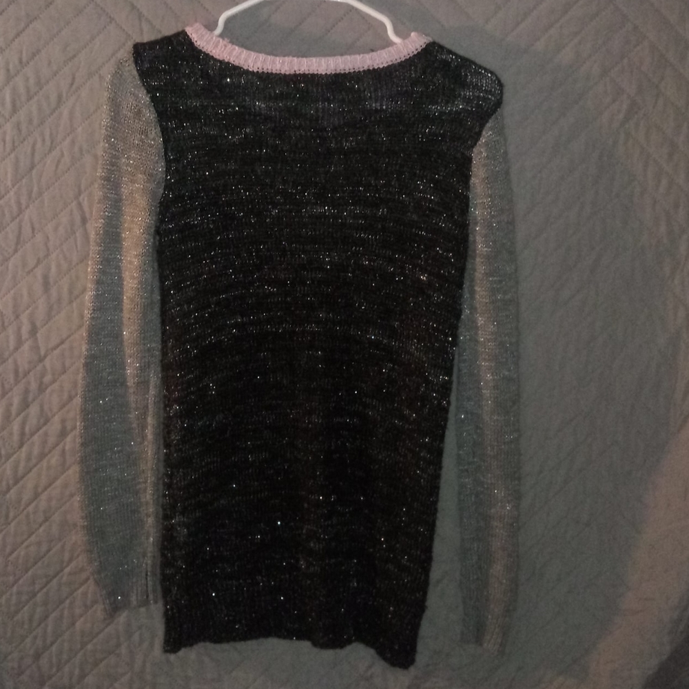 So her 17 long sleeve sweater size 16 - Picture 2 of 3